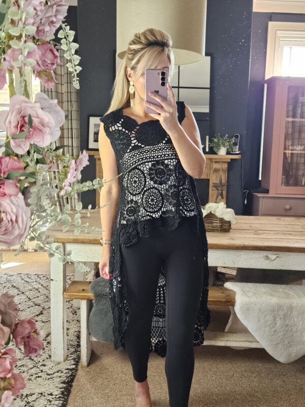 high low sleeveless crochet top