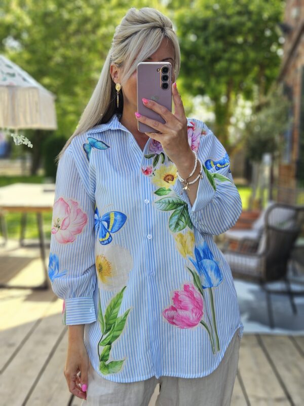 stripe shirt