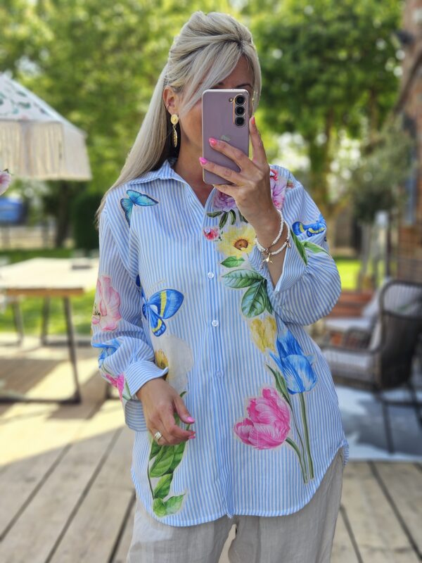 stripe shirt
