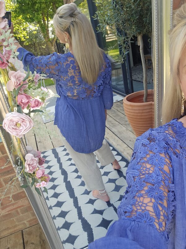Lauren top blue