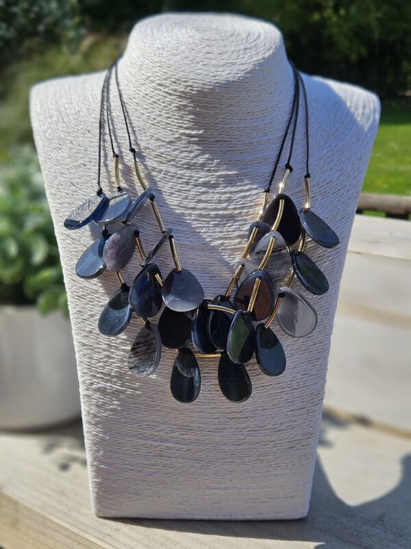 Tai necklace