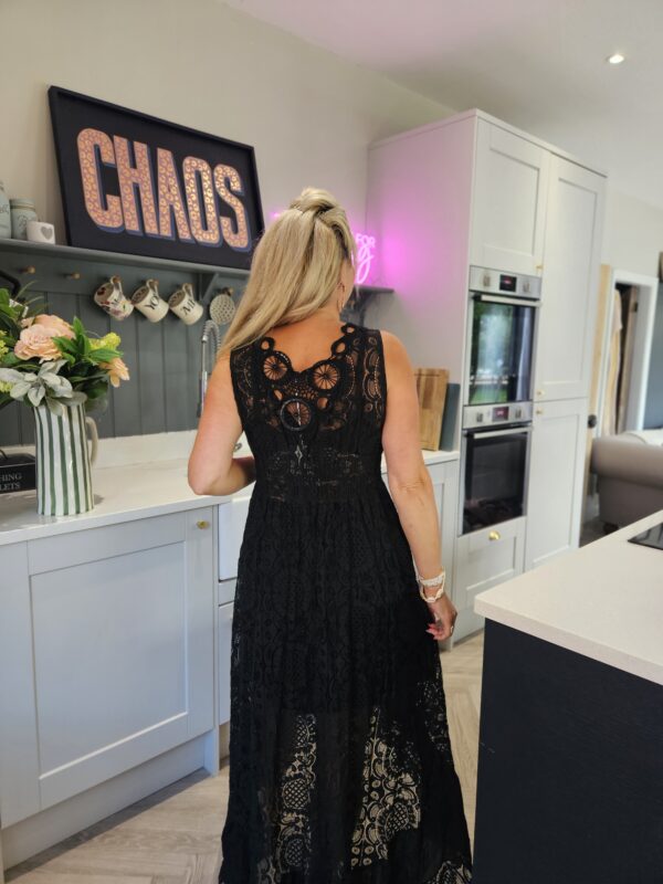 Valenina dress black