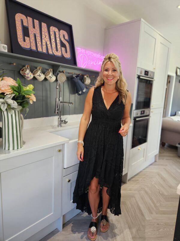 Valenina dress black