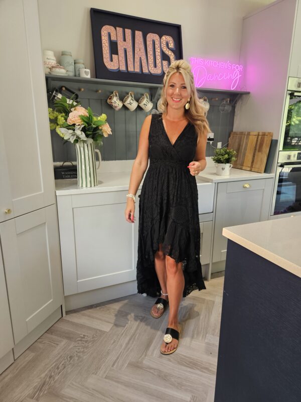 Valenina dress black