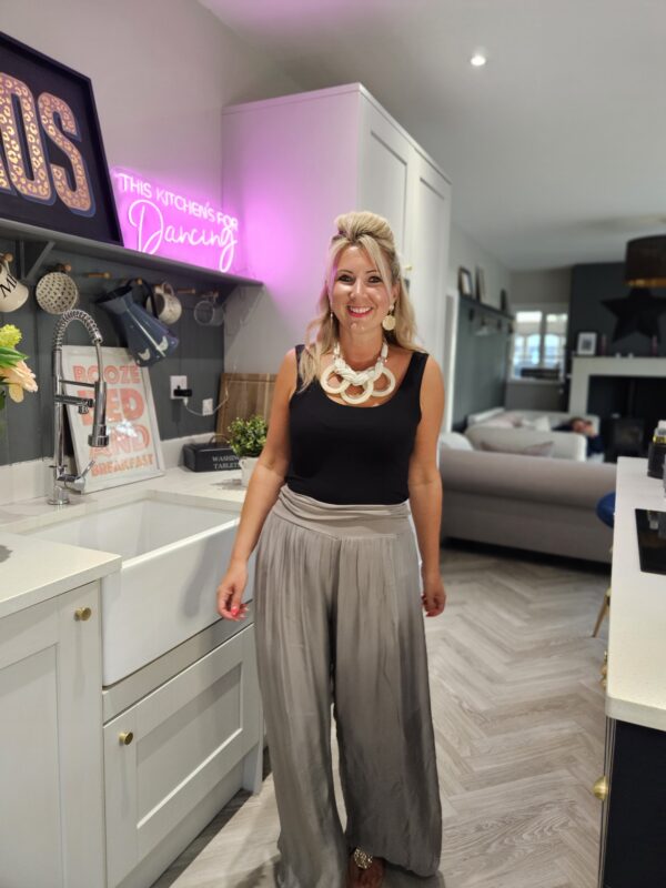 jolie trousers