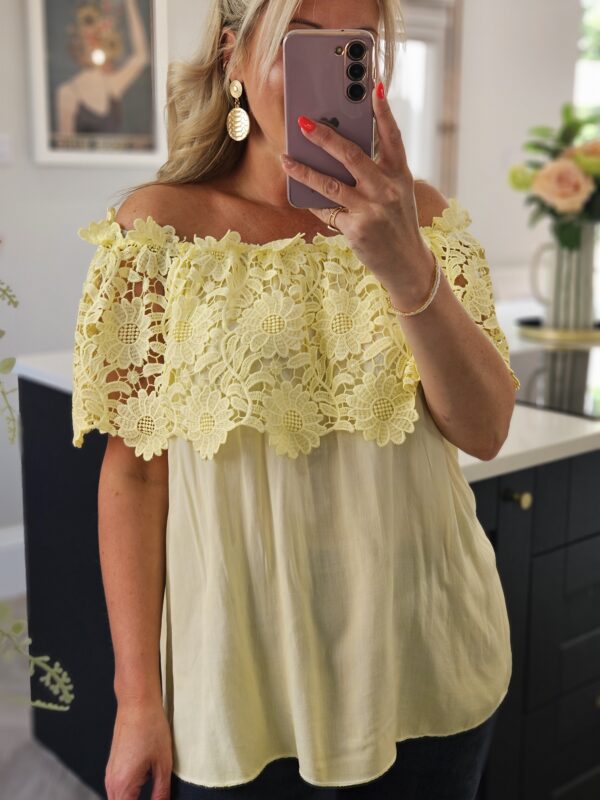 Maya top yellow