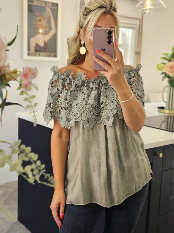 Maya top khaki