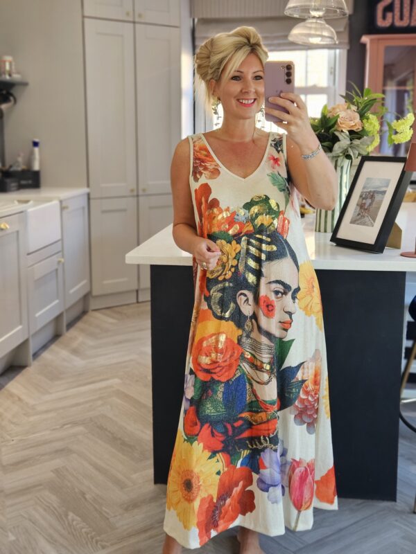 Lady dress