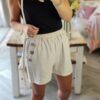 Button shorts ecru