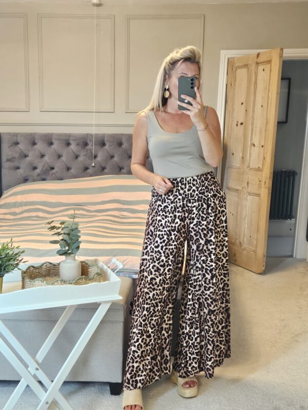 leopard palazzo