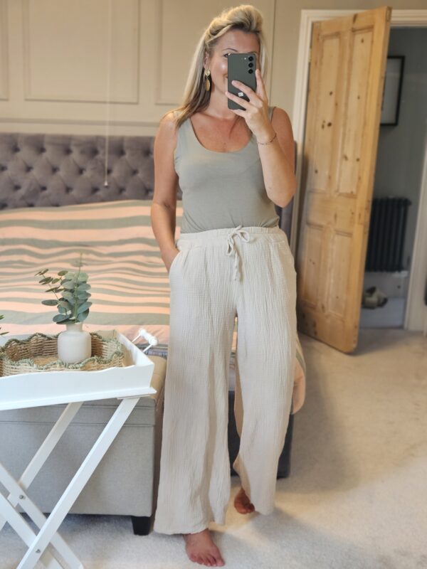 Ecru trousers