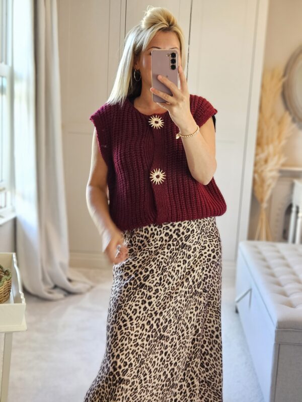 Burgundy sleeveless cardigan