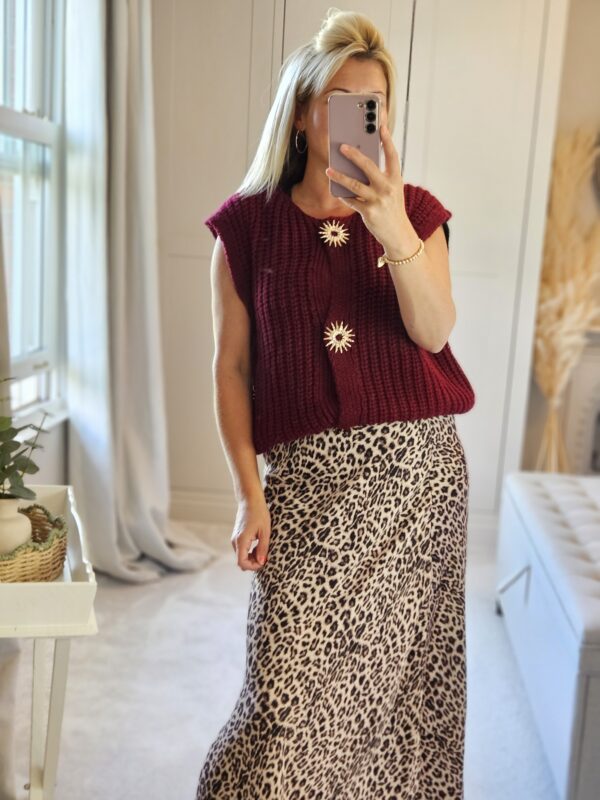 Burgundy sleeveless cardigan