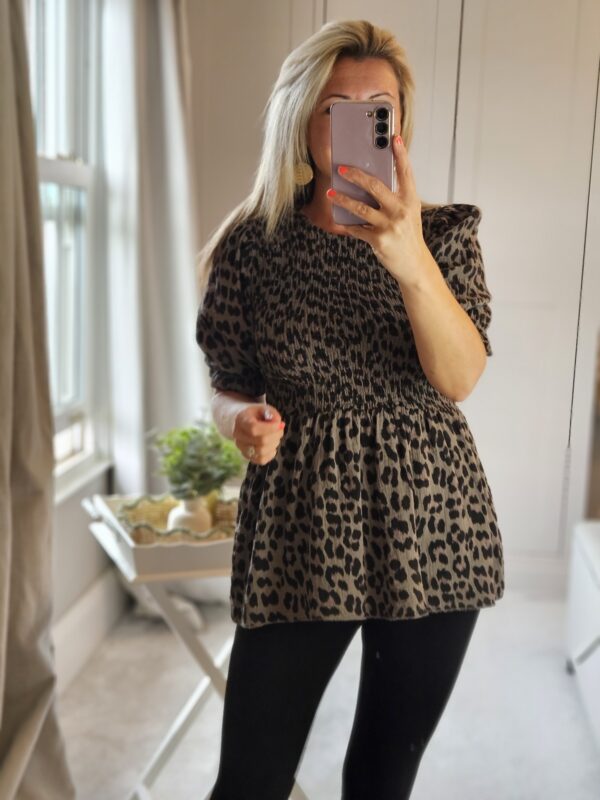leopard top