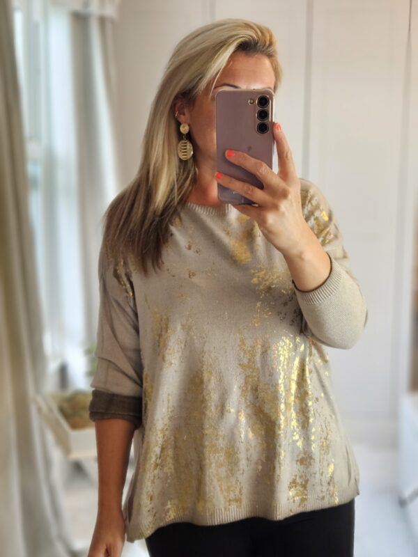 Gold foil print top
